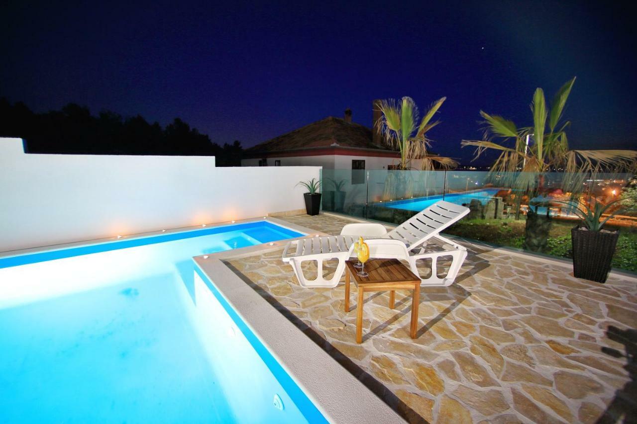 Apartment And Pool Nika Bibinje Εξωτερικό φωτογραφία